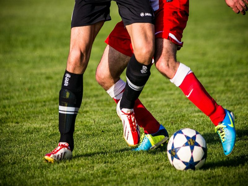 Der Fußball im Spiel