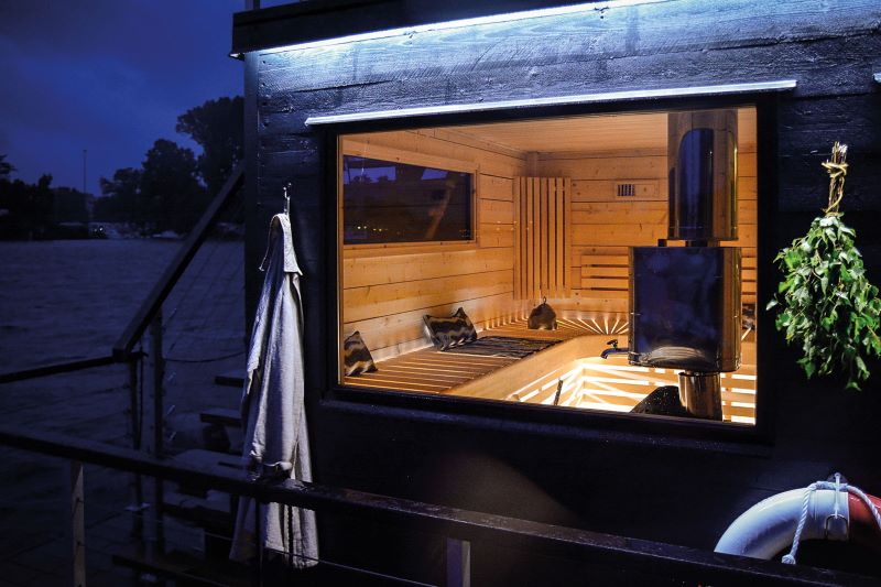 Blick in die Sauna am Abend