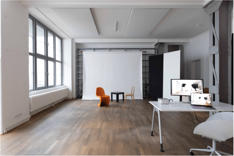 HR16 STUDIO