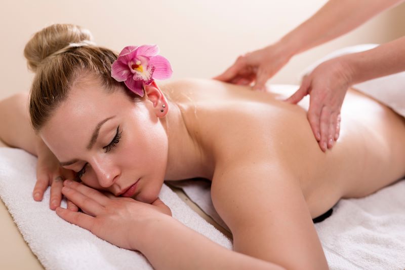 Rückenmassage Frau