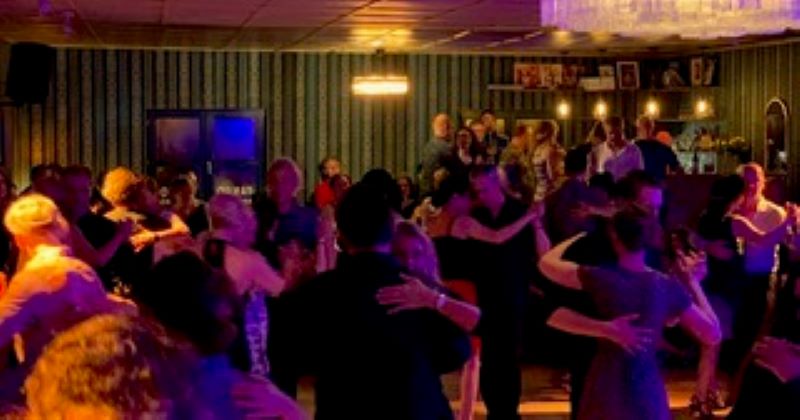 Tango Salon