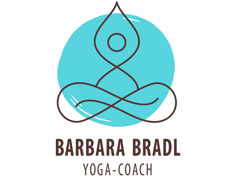 Ein stilisiertes Logo mit einer abstrakten Yogafigur vor einem blauen Kreis und dem Schriftzug "Barbara Bradl – Yoga-Coach".