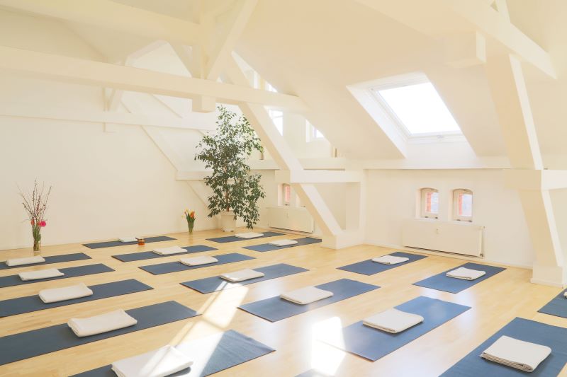 YOGA SKY