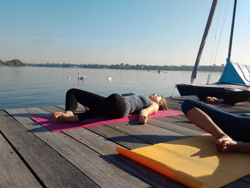 Yoga an der Alster